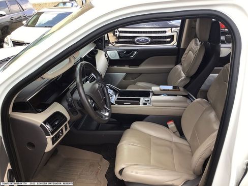 Used 2022 Lincoln Navigator Reserve image 13