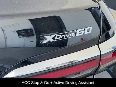 Used 2024 BMW i7 xDrive60 image 12