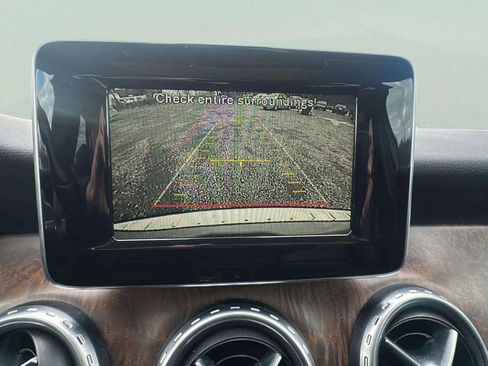 Used 2015 Mercedes-Benz GLA 250 image 25