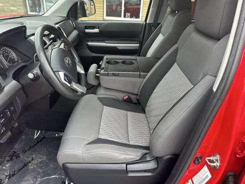 Used 2016 Toyota Tundra SR5 AWD/4WD image 4
