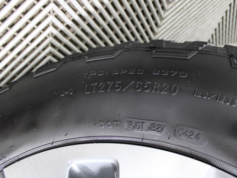 Used 2024 Chevrolet Silverado 2500 Custom w/ Custom Value Package image 40