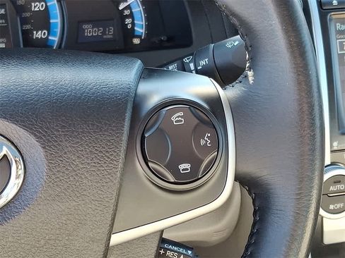 Used 2014 Toyota Camry XLE image 22