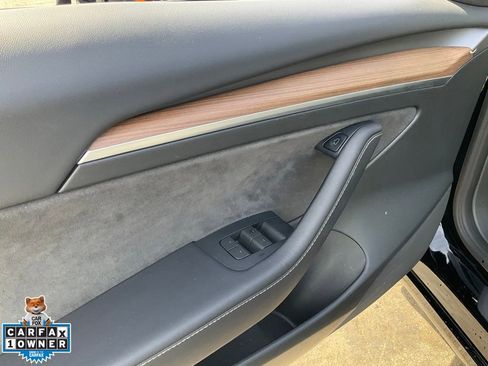 Used 2023 Tesla Model 3 Standard Range image 23