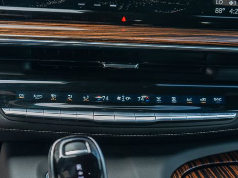 Used 2021 Cadillac Escalade Premium Luxury w/ LPO, Radiant Package AWD/4WD image 75