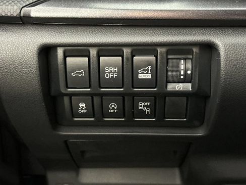 Used 2025 Subaru Forester Wilderness w/ Convenience Package AWD/4WD image 31