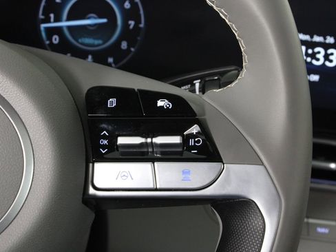 Certified 2025 Hyundai Elantra SEL image 27