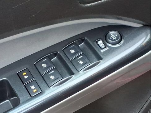 Used 2016 Chevrolet Colorado LT w/ LT Convenience Package AWD/4WD image 16
