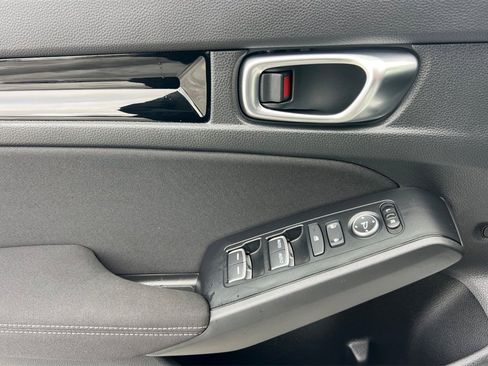 Certified 2025 Honda Civic Sport image 10