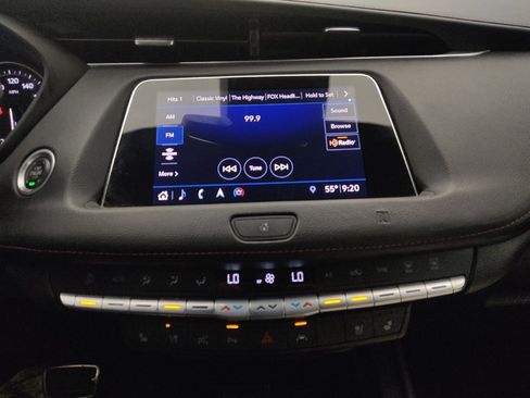 Used 2019 Cadillac XT4 Sport image 25