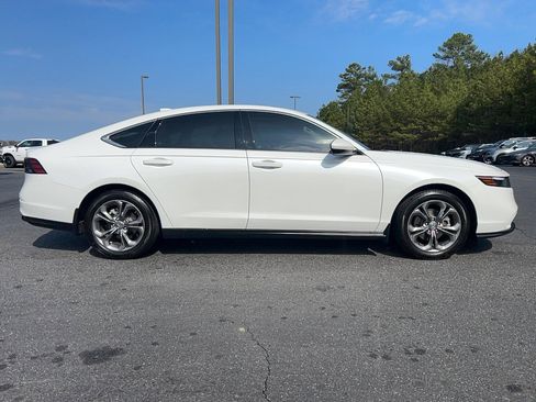 Used 2024 Honda Accord EX image 4