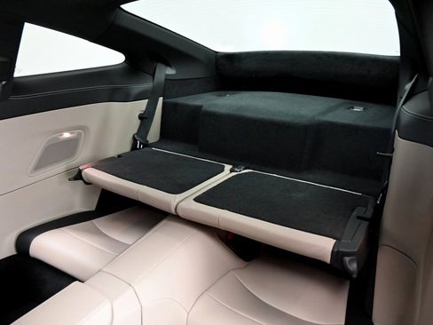 Used 2025 Porsche 911 Carrera image 13