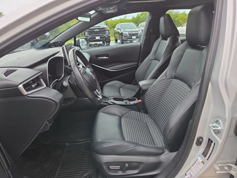 Used 2024 Toyota Corolla XSE FWD image 25
