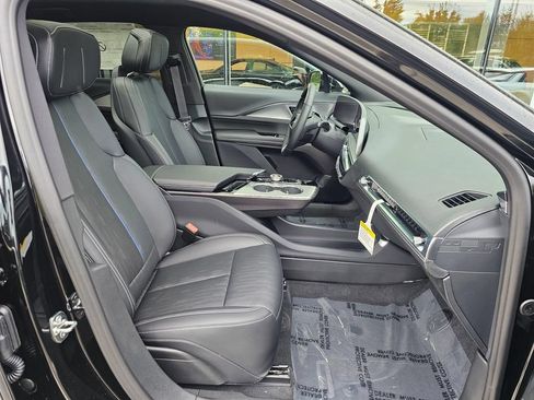 New 2027 Cadillac Lyriq Sport AWD/4WD image 11