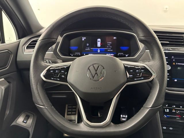 Used 2024 Volkswagen Tiguan SE R-Line FWD image 24