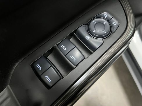 Used 2017 GMC Acadia SLT FWD image 13