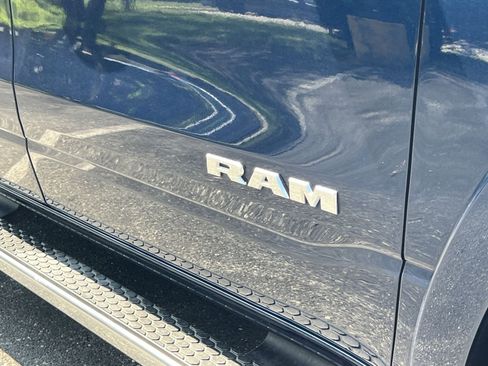 Used 2020 RAM 1500 Laramie AWD/4WD image 32