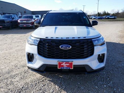 New 2026 Ford Explorer ST-Line w/ ST-Line Street Pack image 9