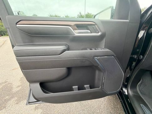 Used 2023 Chevrolet Silverado 1500 LT RWD image 23