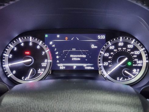 Used 2022 Toyota Highlander XLE image 35