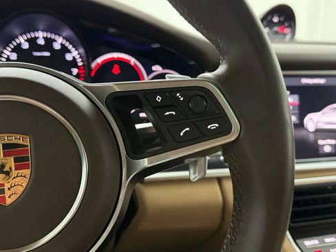 Used 2020 Porsche Panamera image 29