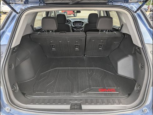 Used 2024 GMC Terrain SLE w/ Driver Convenience Package AWD/4WD image 20