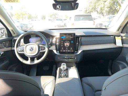 New 2026 Volvo XC90 B5 Plus image 15