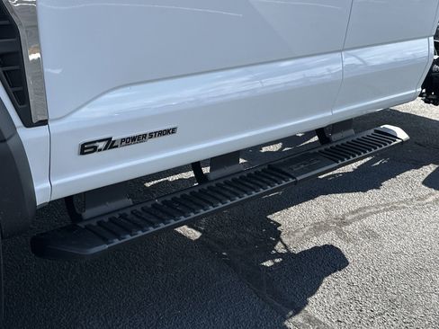 New 2025 Ford F550 4x4 SuperCab Super Duty image 30