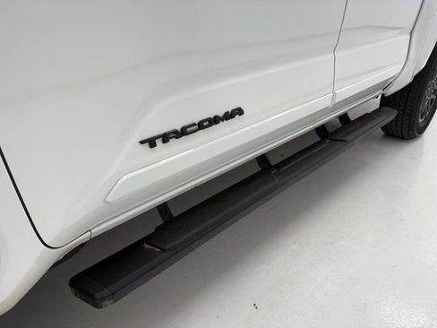 Used 2025 Toyota Tacoma TRD Sport w/ TRD Sport Premium Package image 8