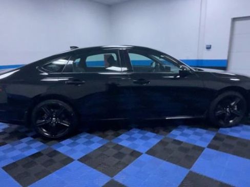 Certified 2023 Honda Accord Sport image 9