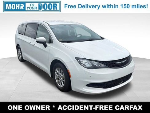 Used 2022 Chrysler Voyager LX FWD image 7