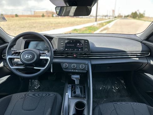 New 2025 Hyundai Elantra SE w/ Cargo Package image 10