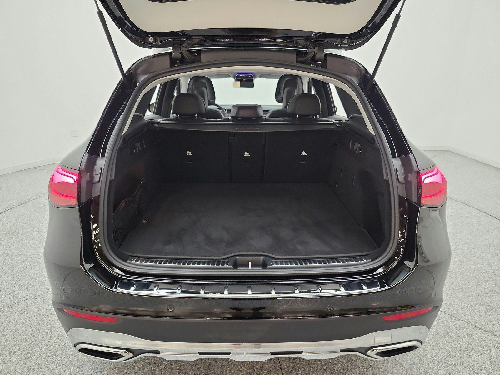 Used 2024 Mercedes-Benz GLC 300 image 18