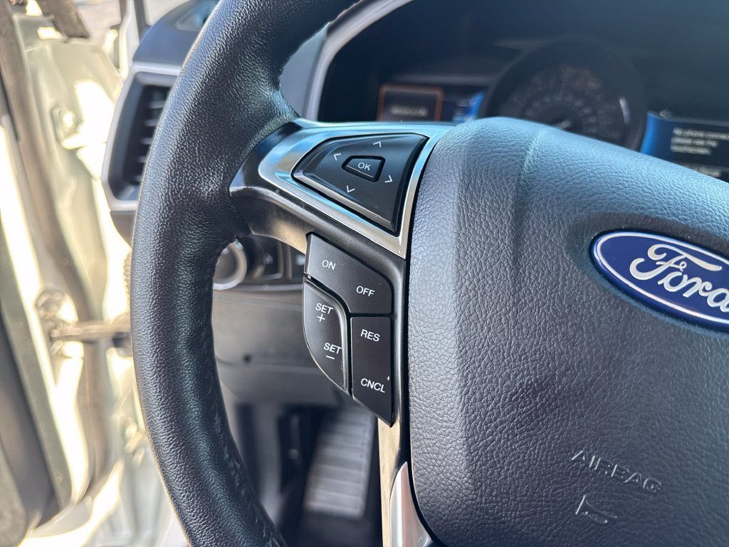 Used 2024 Ford Edge SEL AWD/4WD image 35