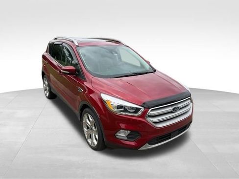 Used 2019 Ford Escape Titanium AWD/4WD image 1
