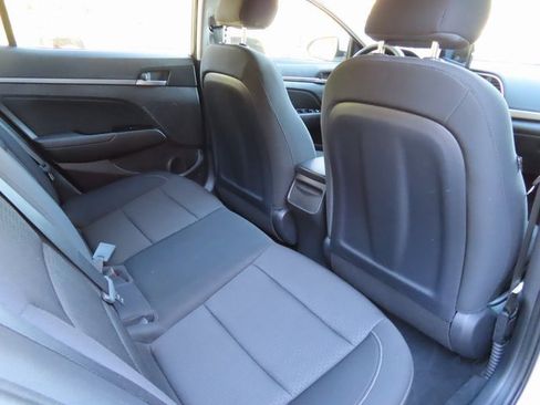 Used 2018 Hyundai Elantra SEL image 36