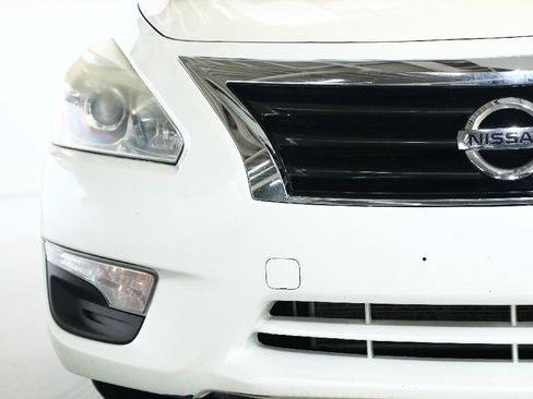 Used 2014 Nissan Altima 2.5 S image 6