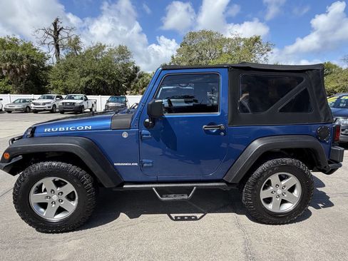 Used 2010 Jeep Wrangler Rubicon w/ PWR Convenience Group AWD/4WD image 5
