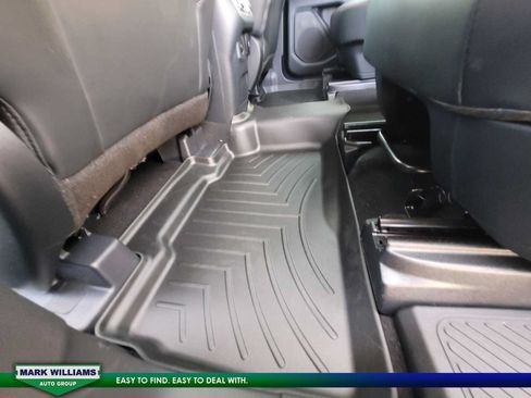 Used 2025 Ford Explorer ST AWD/4WD image 17