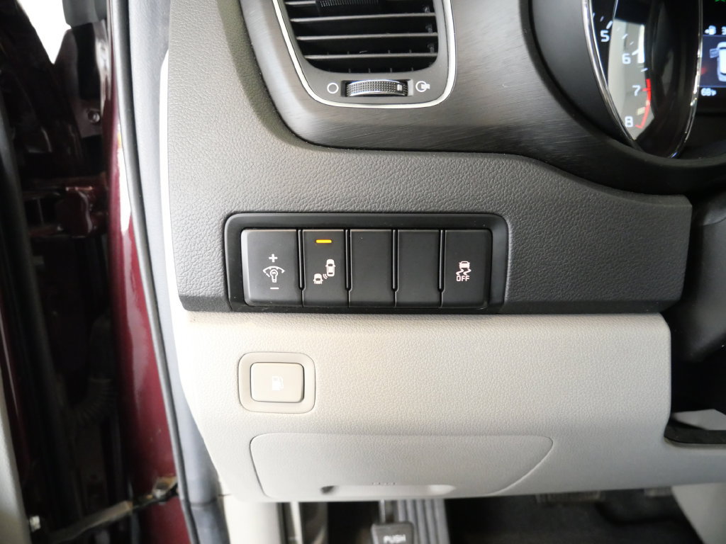 Used 2020 Kia Sedona EX FWD image 14
