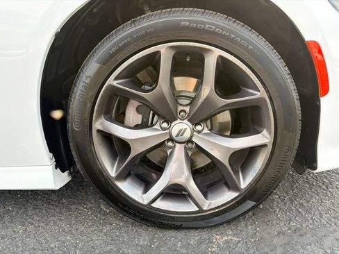 Used 2019 Dodge Charger GT RWD image 17