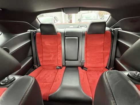 Used 2017 Dodge Challenger GT w/ Driver Convenience Group image 18