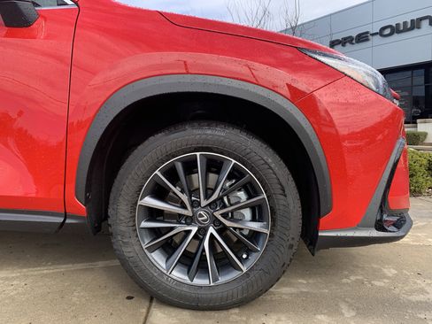 Certified 2025 Lexus NX 250 FWD w/ Towing Package (2000 Lbs) image 13