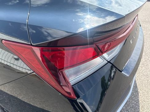 Used 2024 Hyundai Elantra SEL FWD image 10