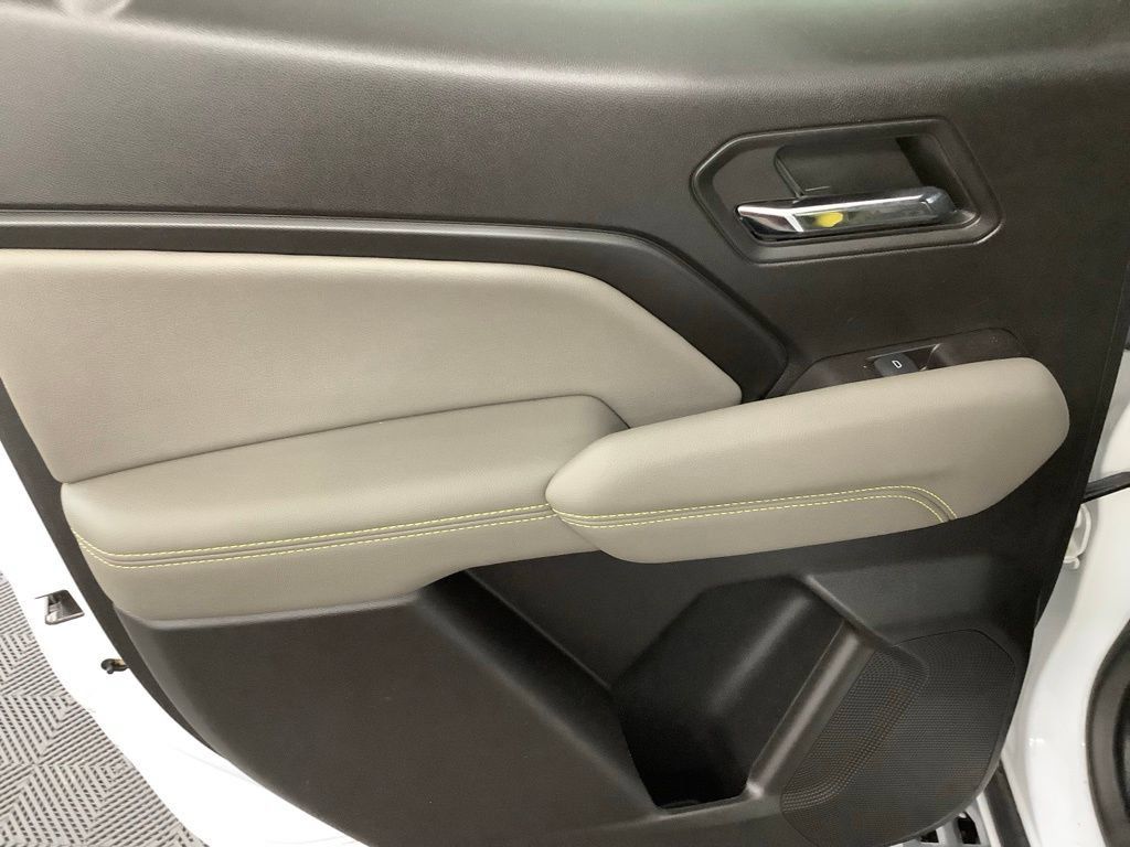 Used 2024 Chevrolet Colorado ZR2 w/ ZR2 Convenience Package III AWD/4WD image 6
