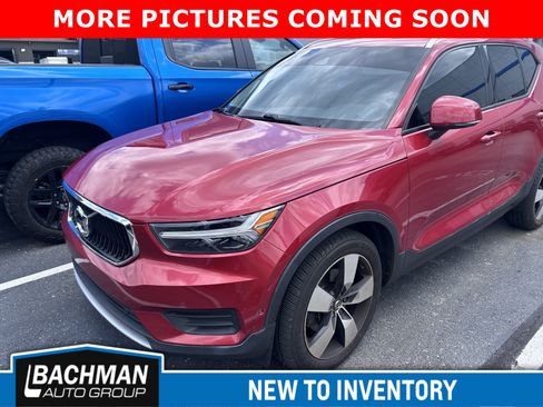 Used 2019 Volvo XC40 T5 Momentum AWD/4WD image 4