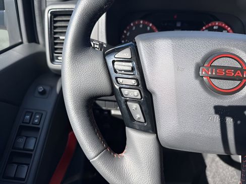 Used 2024 Nissan Frontier PRO-4X w/ Pro Convenience Package image 14
