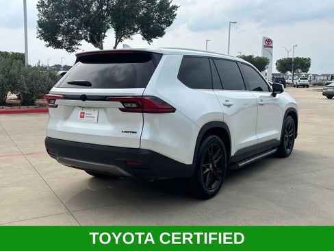 Used 2025 Toyota Grand Highlander FWD image 4