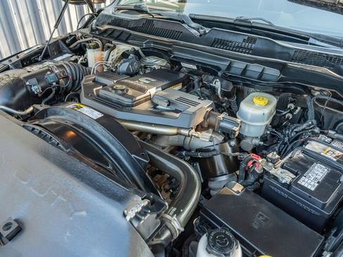 Used 2015 RAM 3500 Laramie w/ Cold Weather Group image 15