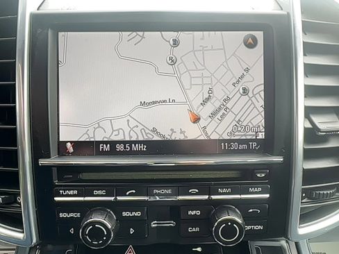 Used 2011 Porsche Cayenne S image 8