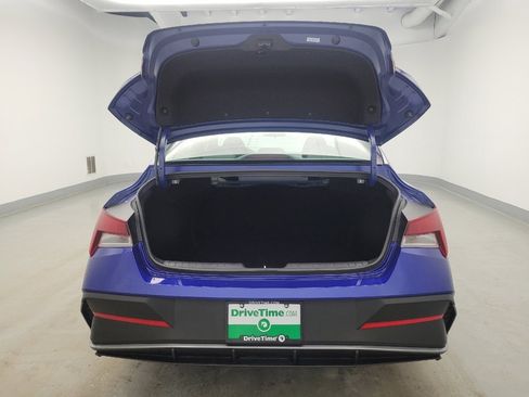 Used 2025 Hyundai Elantra Sport image 29